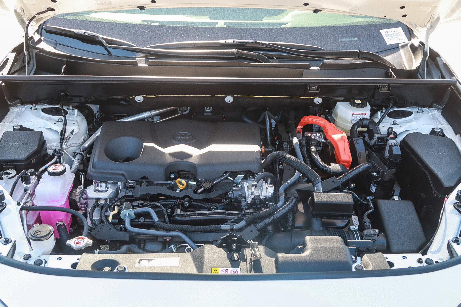 2025 Toyota RAV4 Hybrid LE photo 24