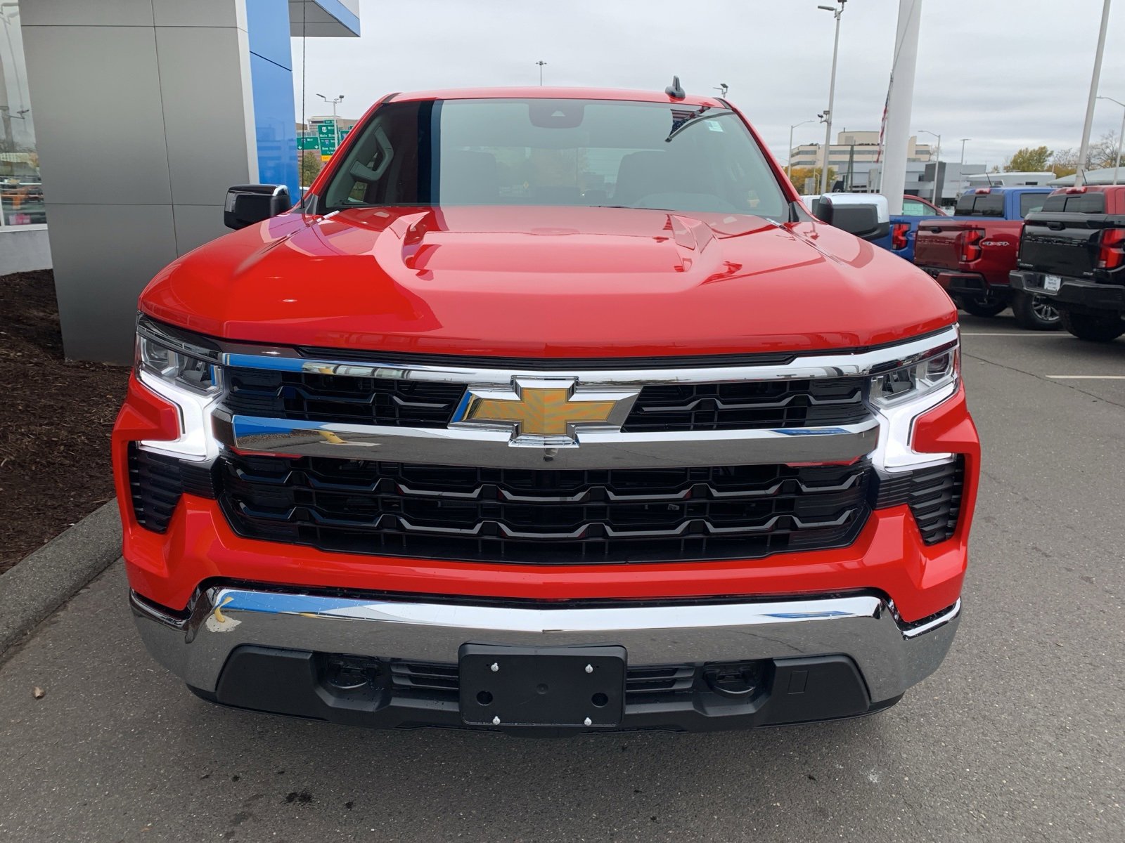 2026 Chevrolet Silverado 1500 LT photo 2