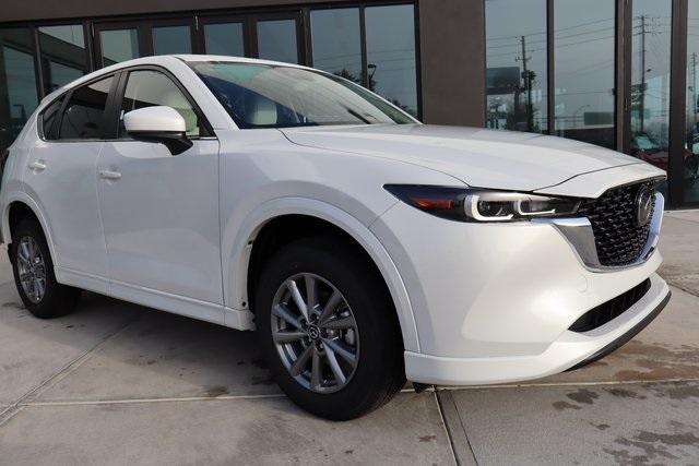 2025 Mazda CX-5 S Preferred package's photo