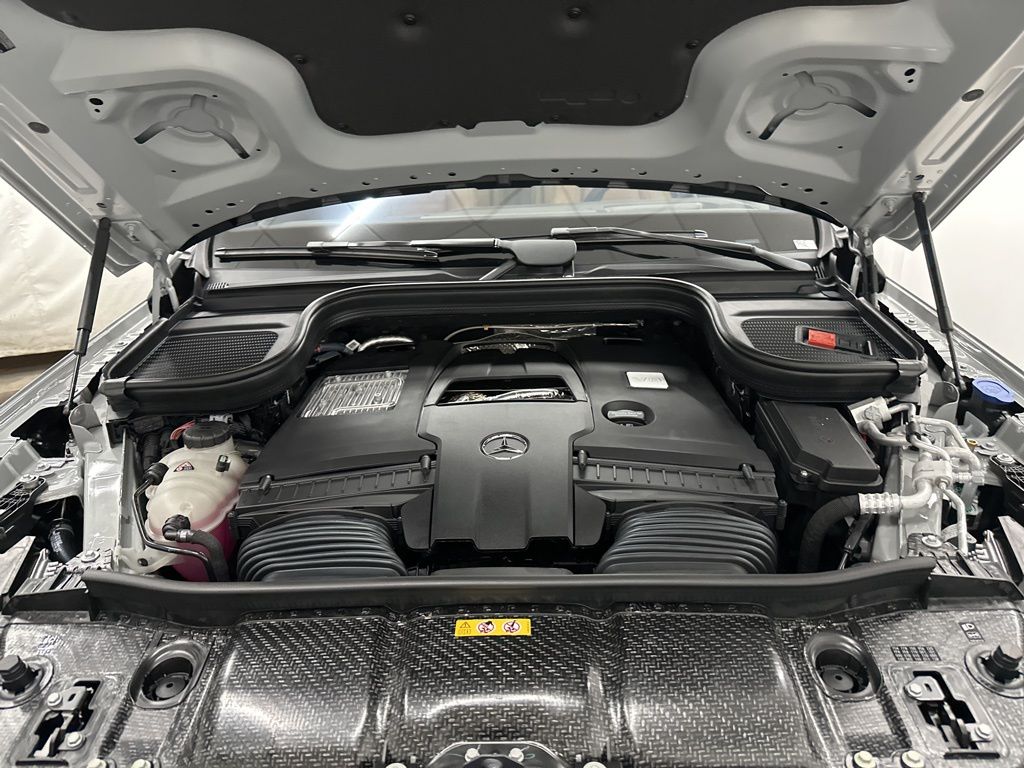 2026 Mercedes Benz GLS 580 4MATIC photo 29