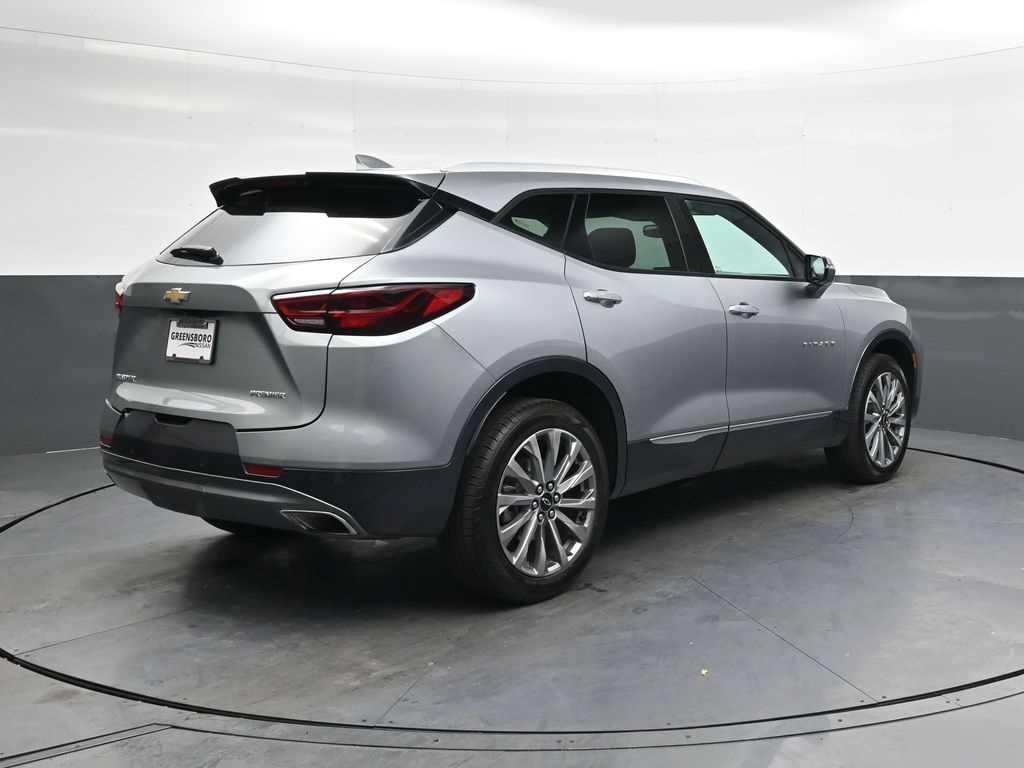 2024 Chevrolet Blazer Premier photo 3
