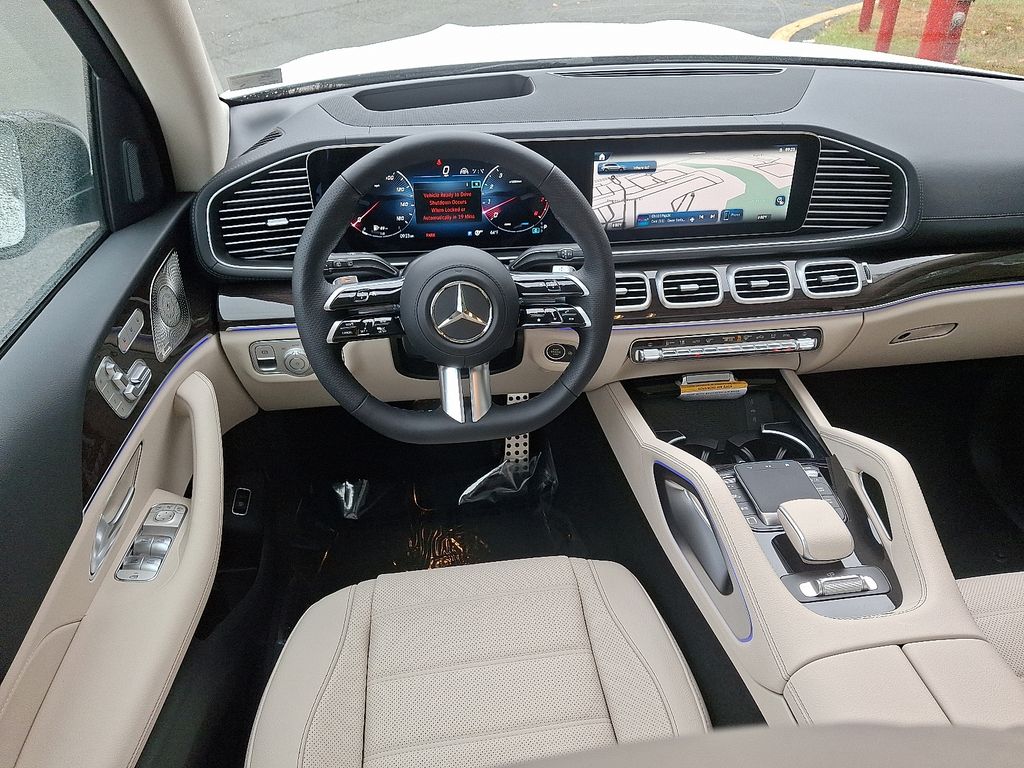 2026 Mercedes Benz GLS 450 4MATIC photo 6
