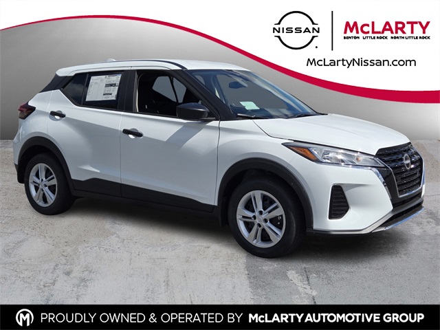 2025 Nissan KICKS PLAY Base's photo