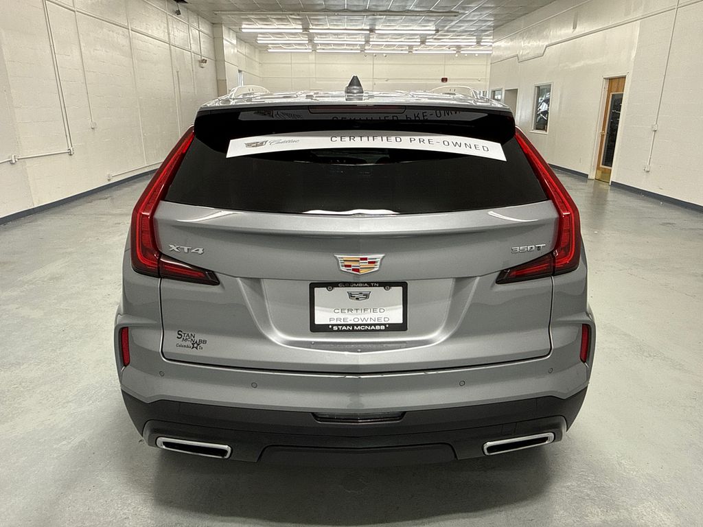 2025 Cadillac XT4 Premium Luxury photo 4
