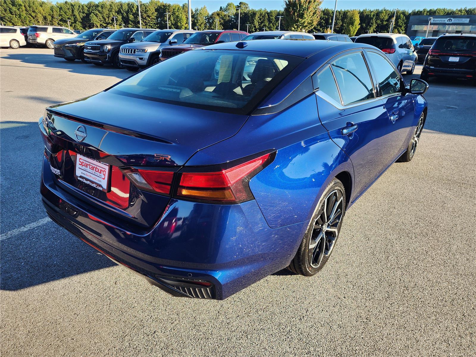 2024 Nissan Altima 2.5 SR photo 4