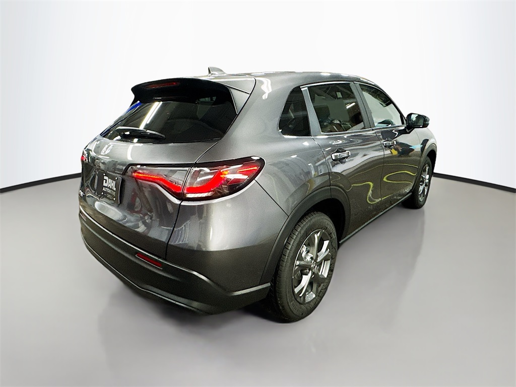 2026 Honda HR-V LX photo 3