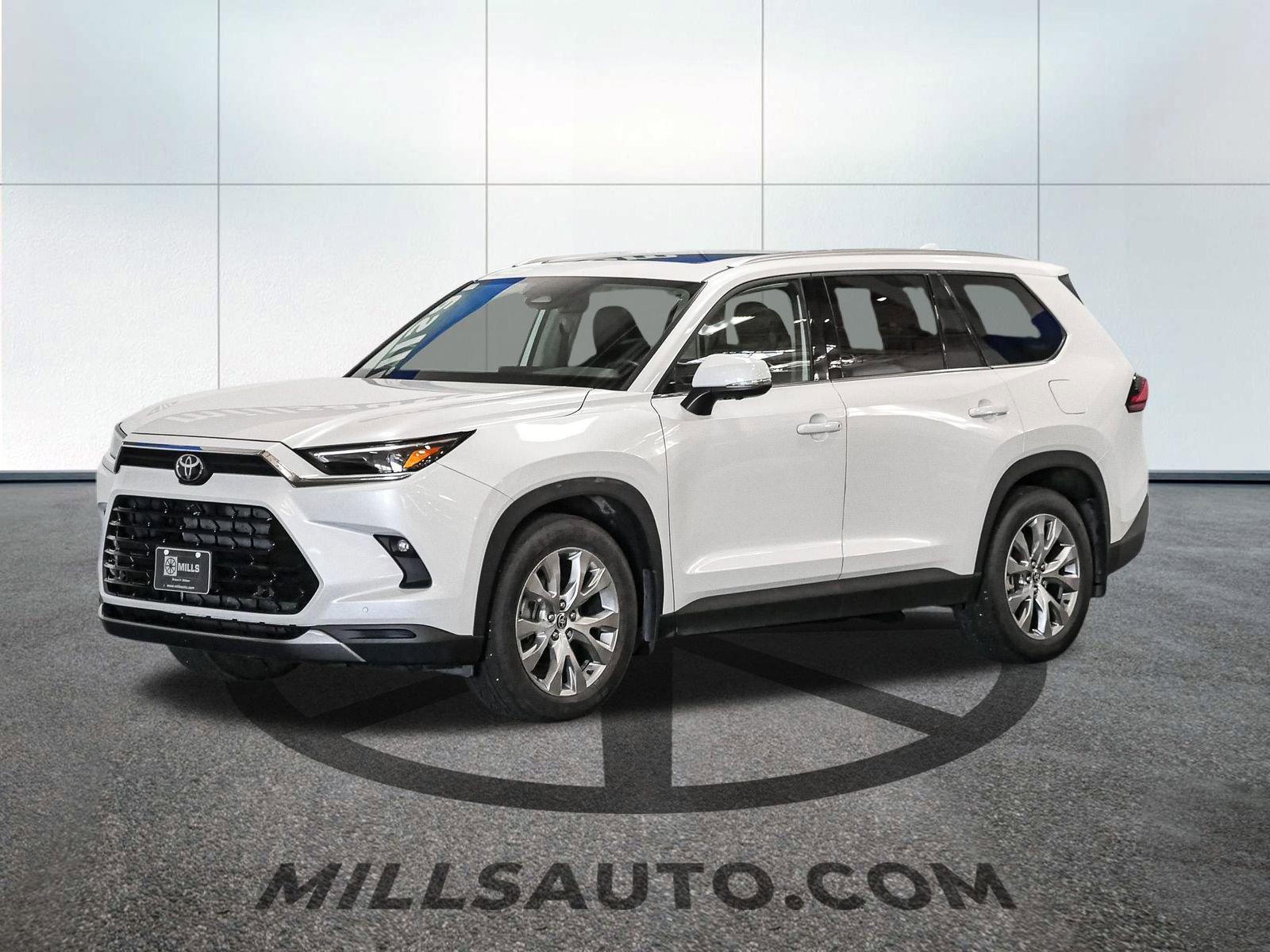 Used 2024 Toyota Grand Highlander Limited with VIN 5TDAAAB57RS001799 for sale in Baxter, Minnesota