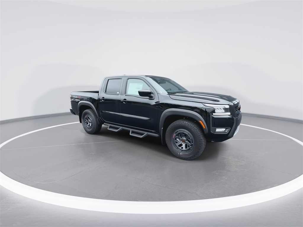 2025 Nissan Frontier PRO-4X photo 2