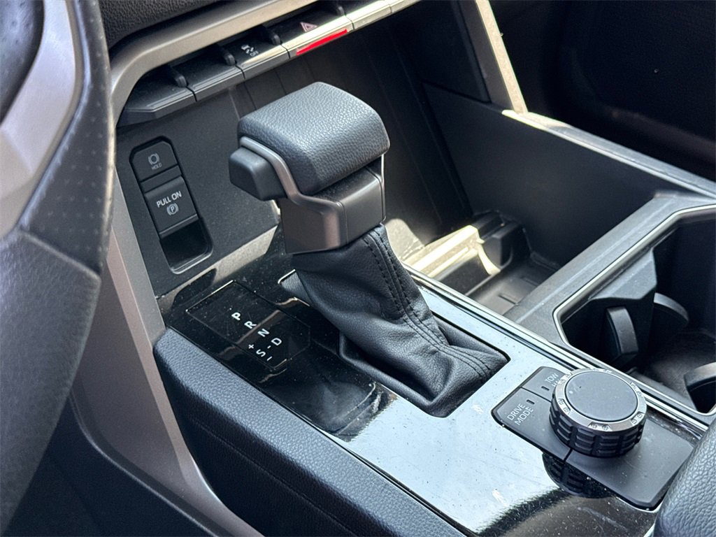 2022 Toyota Tundra SR5 photo 10