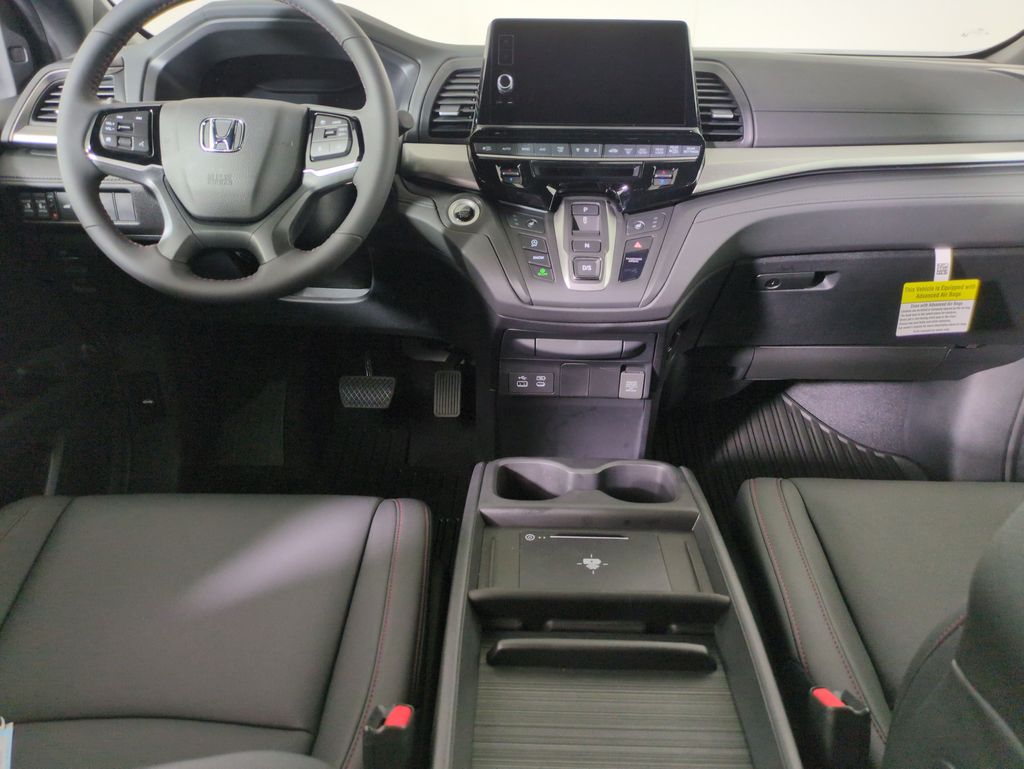 2026 Honda Odyssey photo 16