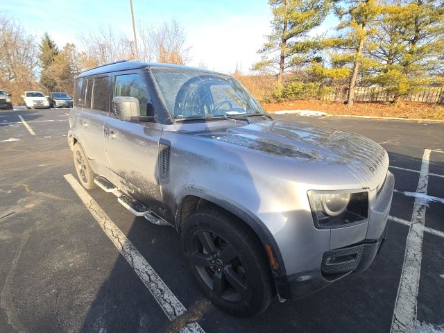 2022 Land Rover Defender X-Dynamic SE's photo