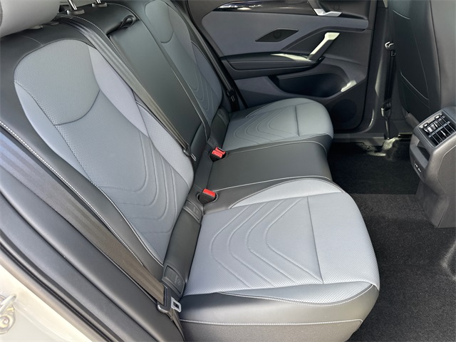 2025 Volkswagen Tiguan SE R-Line Black photo 17