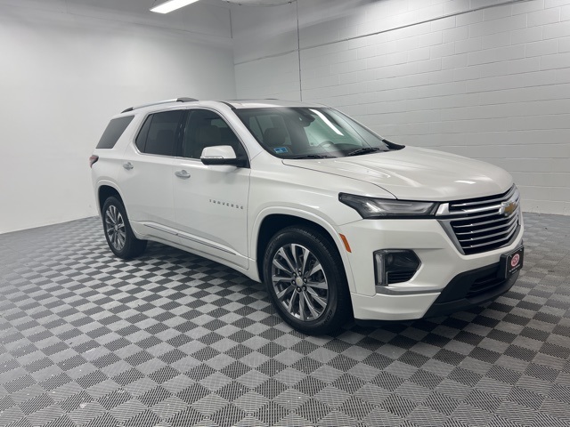 2023 Chevrolet Traverse Premier's photo