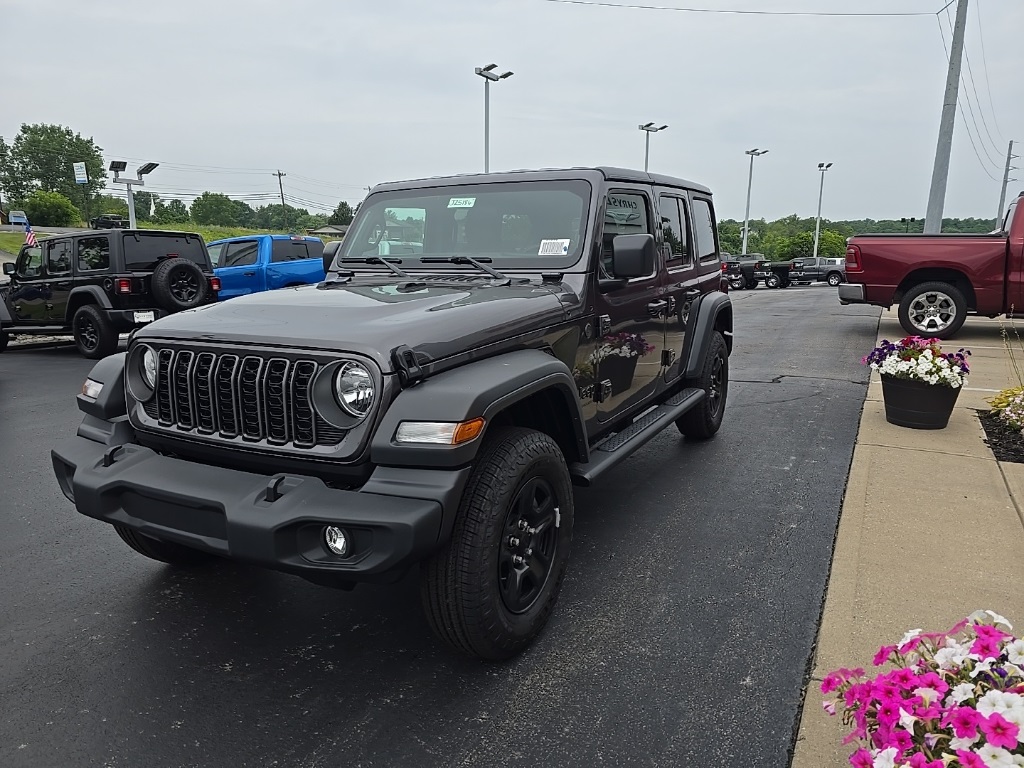 2025 Jeep Wrangler Sport photo 3