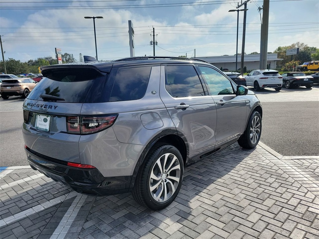 2025 Land Rover Discovery Sport SE photo 5