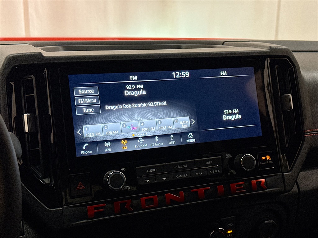 2025 Nissan Frontier PRO-4X photo 23