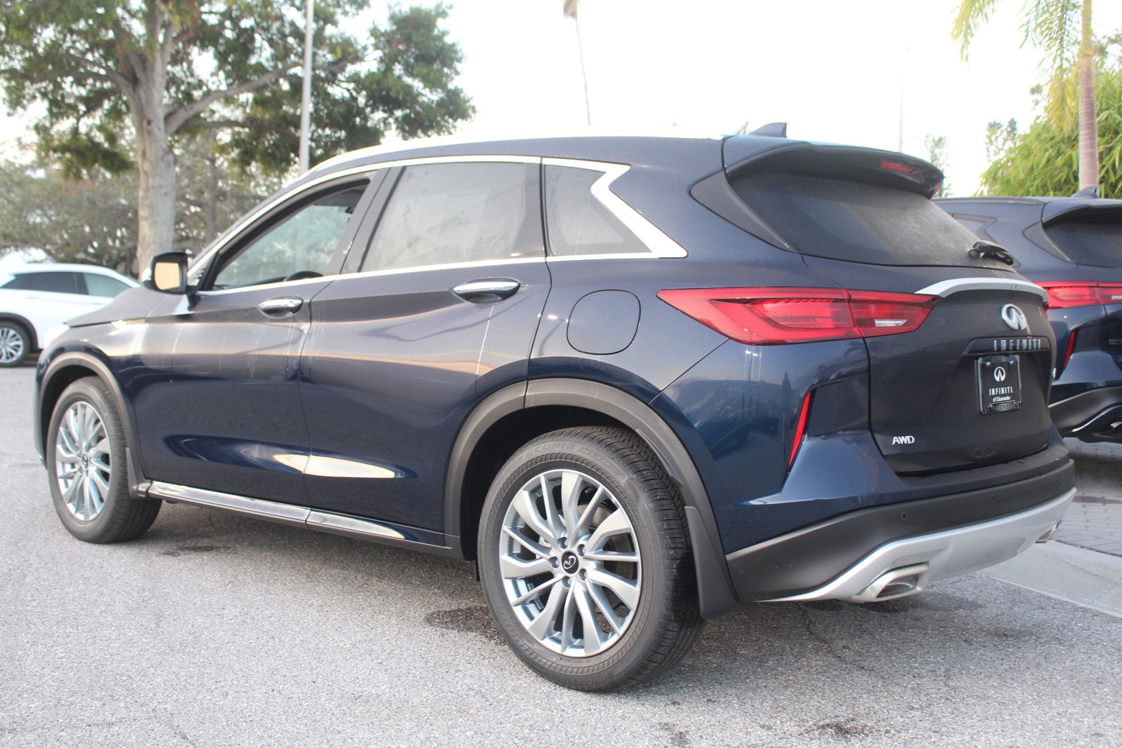 2025 Infiniti QX50 Luxe photo 3
