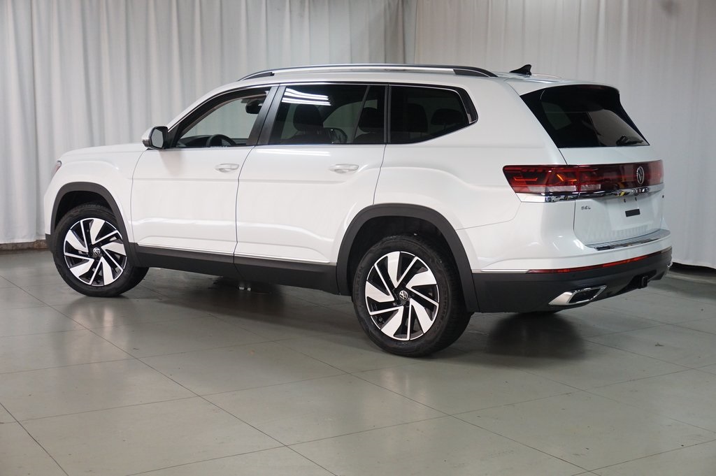 2026 Volkswagen Atlas SEL photo 6