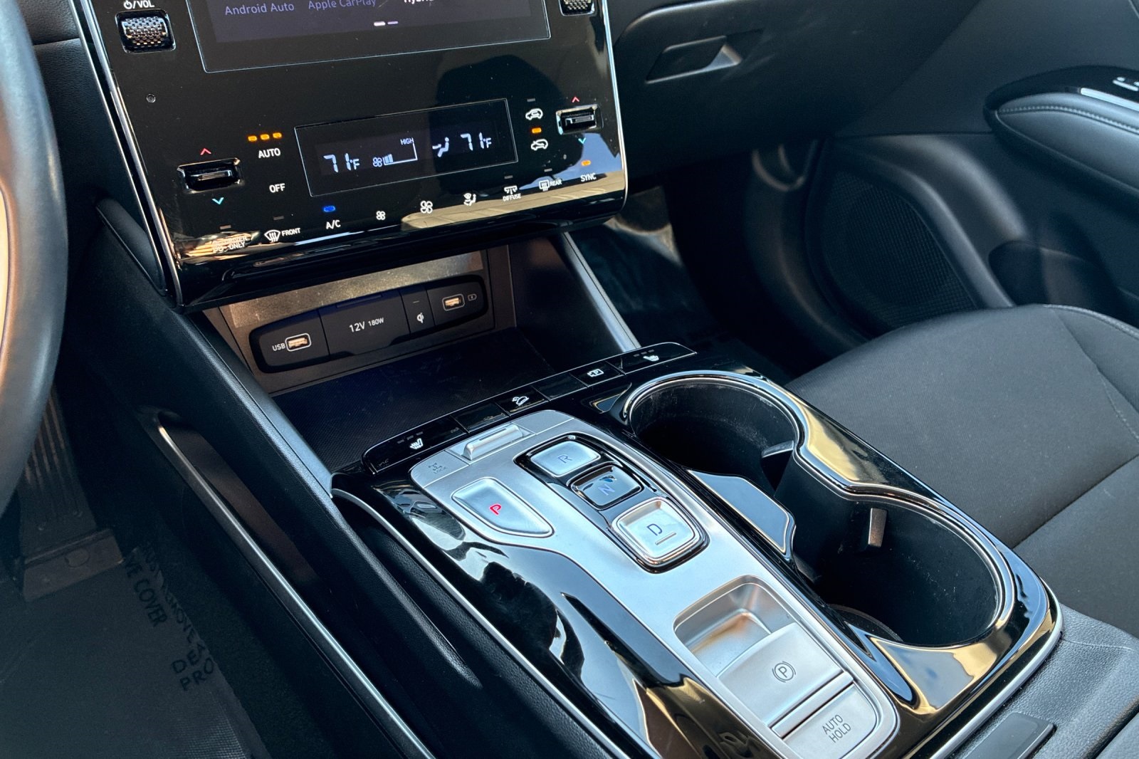 2022 Hyundai Tucson Hybrid SEL Convenience photo 18