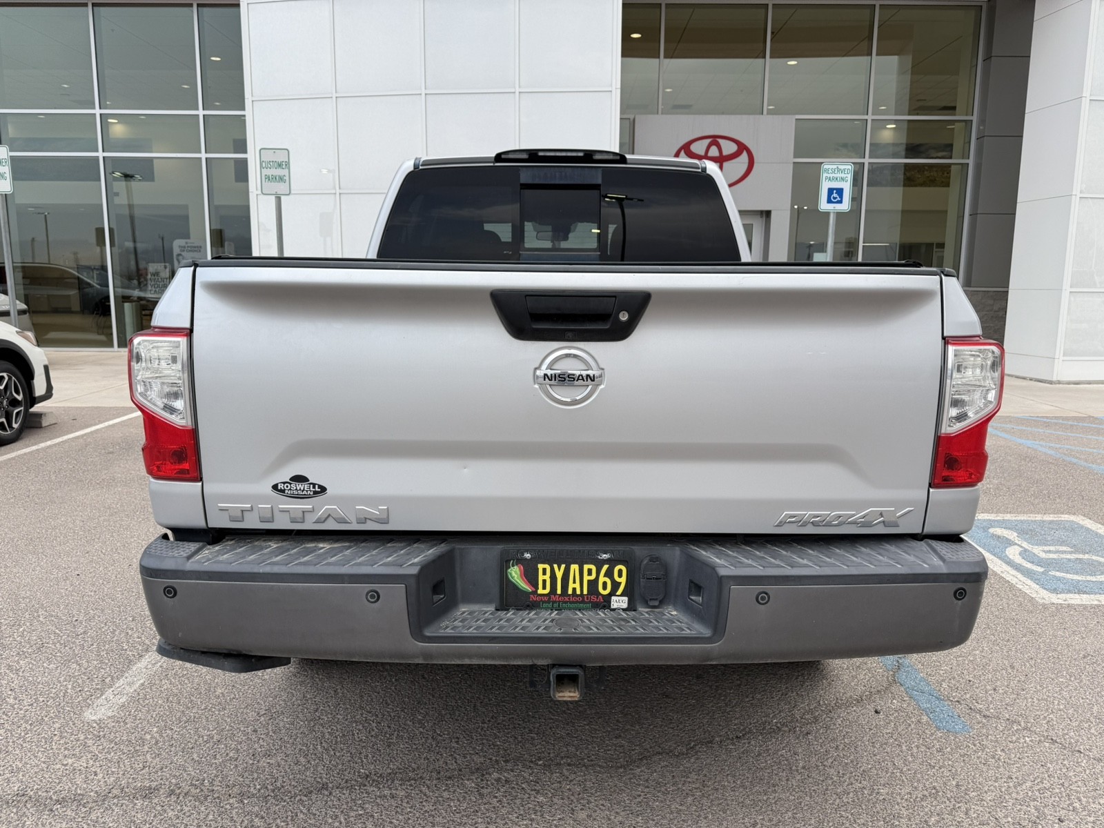 Used 2017 SILVER Nissan PRO-4X image 5