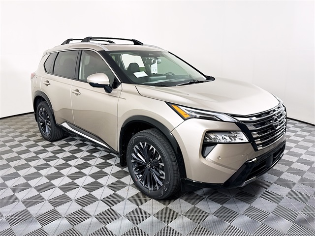 2026 Nissan Rogue Platinum's photo