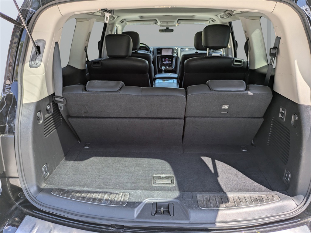 2021 Infiniti QX80 Luxe photo 11