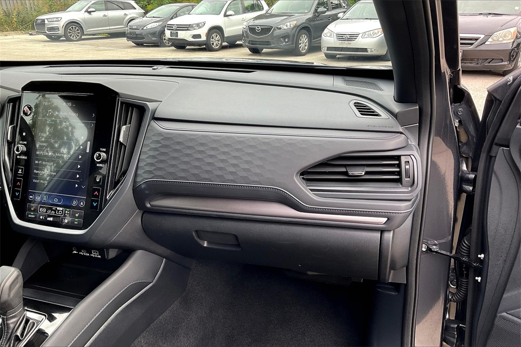 2025 Subaru Forester Premium photo 14