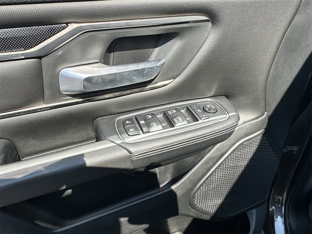 2020 RAM 1500 - Image 19