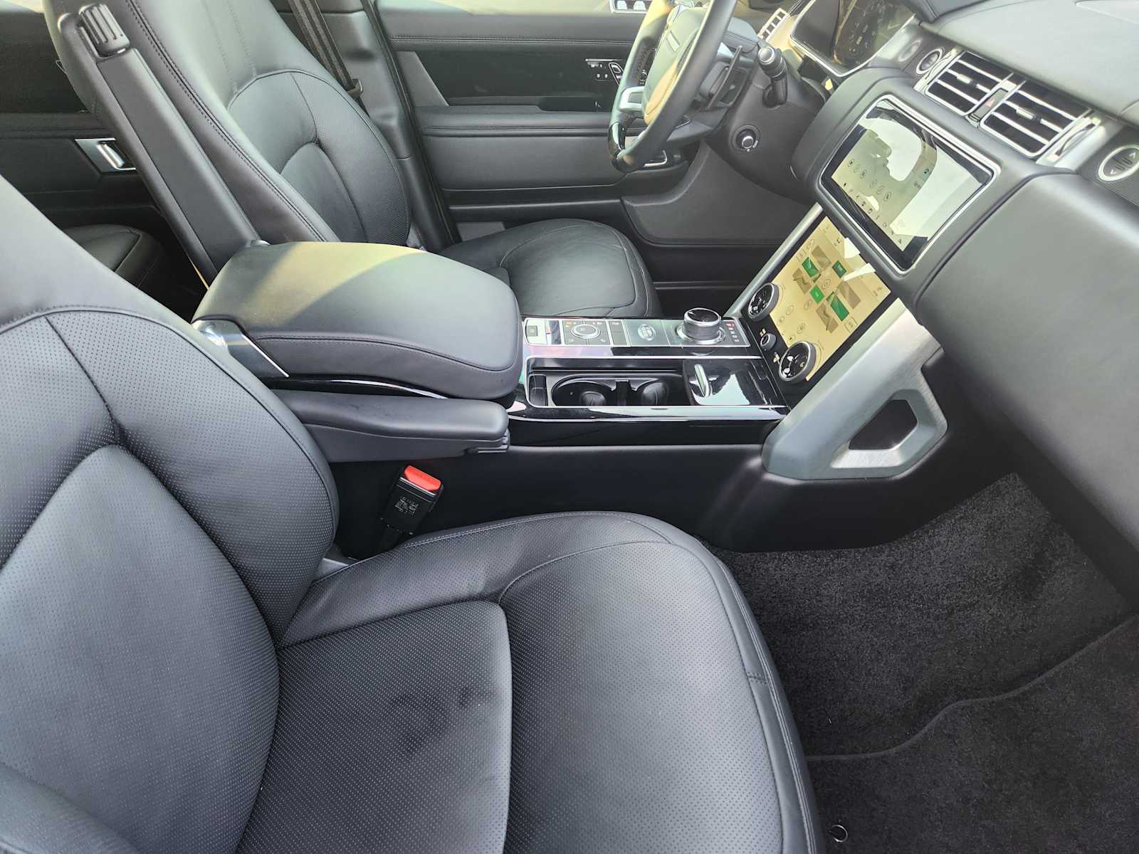 2022 Land Rover Range Rover P525 HSE HSE Westminster Edition photo 12