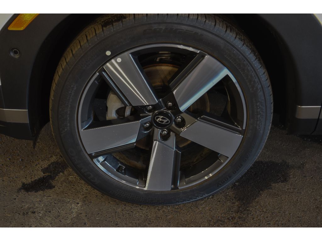 2025 Hyundai Santa Fe Limited photo 2