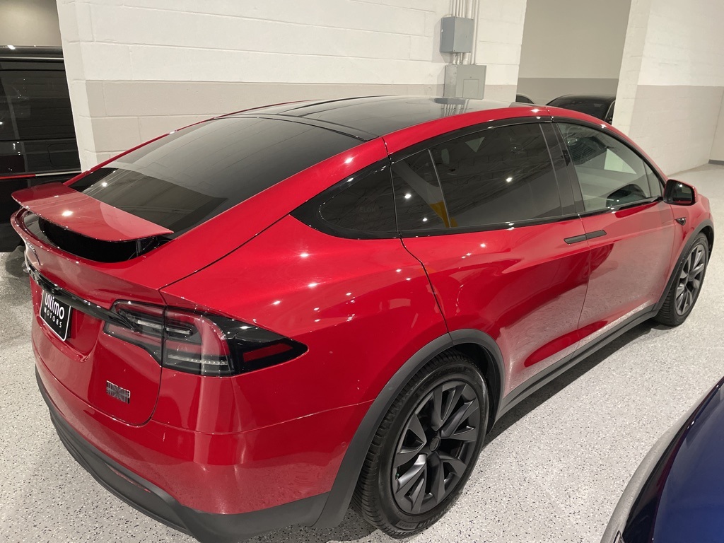 2022 Tesla Model X Plaid photo 3
