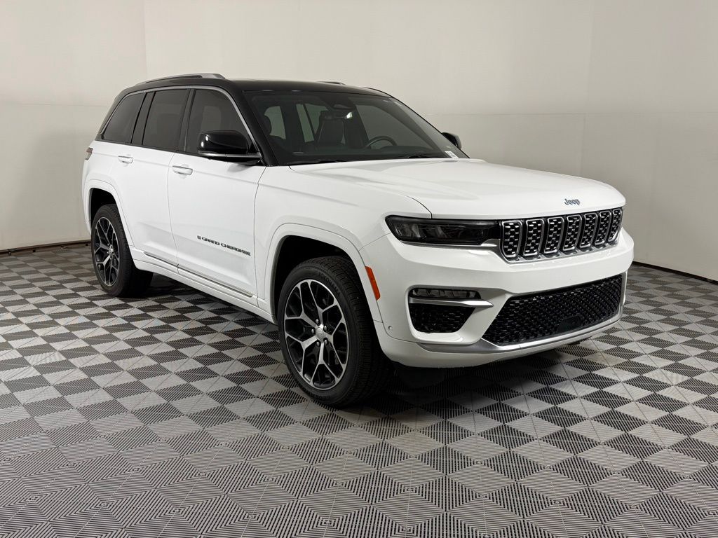 2023 Jeep Grand Cherokee Summit Reserve 4xe's photo
