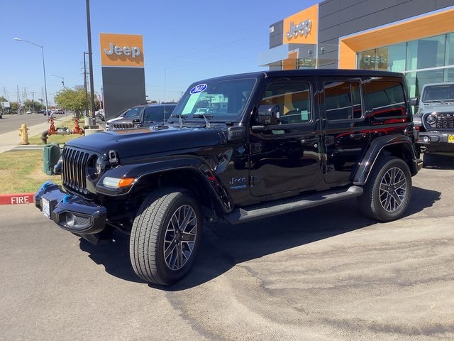 2022 Jeep Wrangler Unlimited Sahara 4xe photo 5