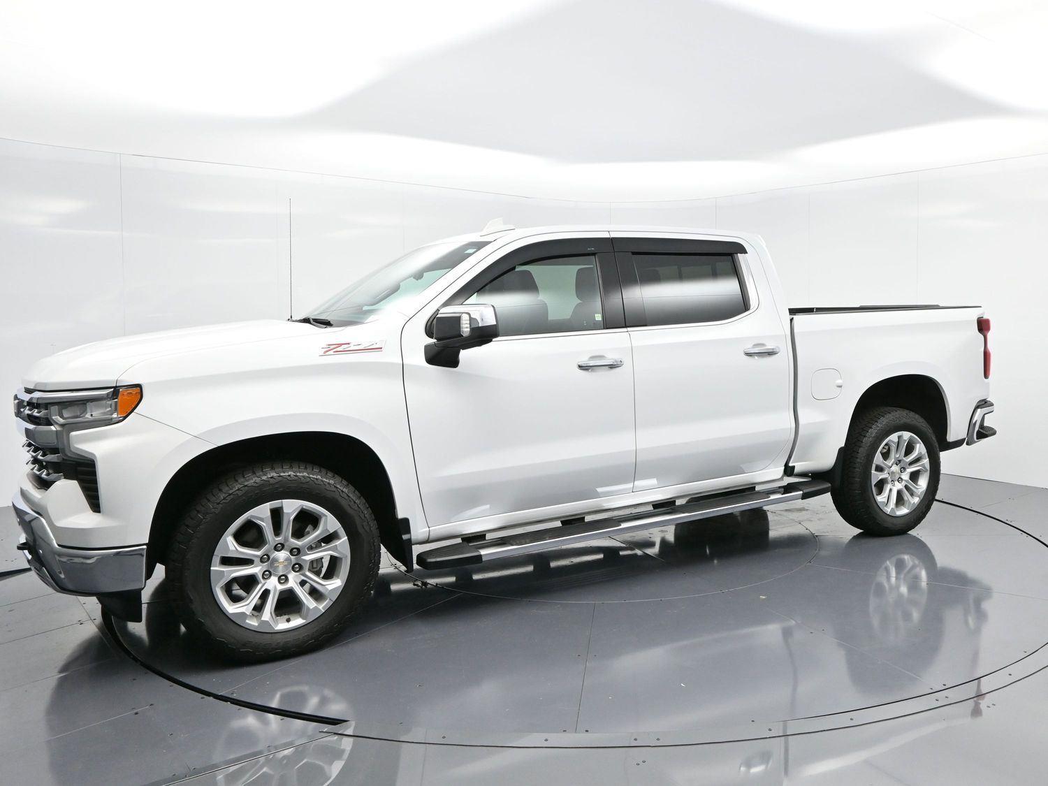 2022 Chevrolet Silverado 1500 LTZ photo 4