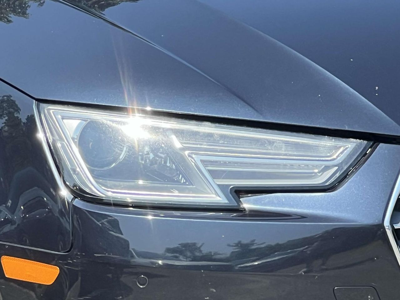 2017 Audi A4 2.0T Premium photo 4