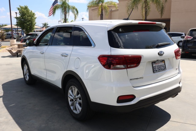 2019 Kia Sorento LX photo 4