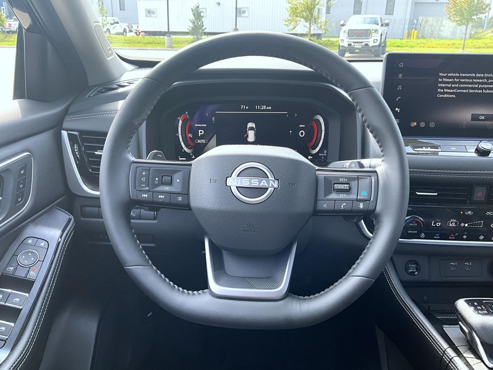 2026 Nissan Rogue Platinum photo 12