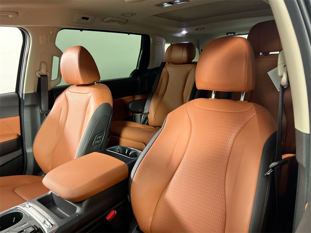2026 Kia Carnival SX Prestige photo 13