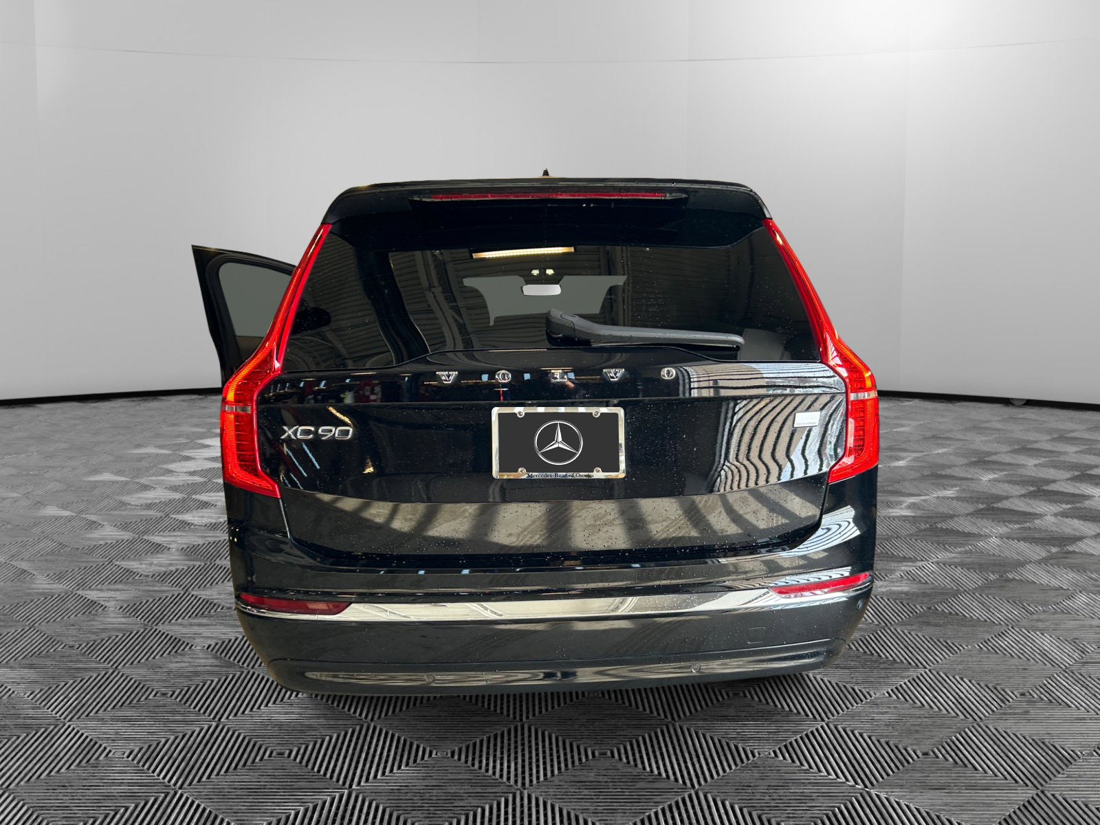2023 Volvo XC90 Recharge Ultimate photo 3