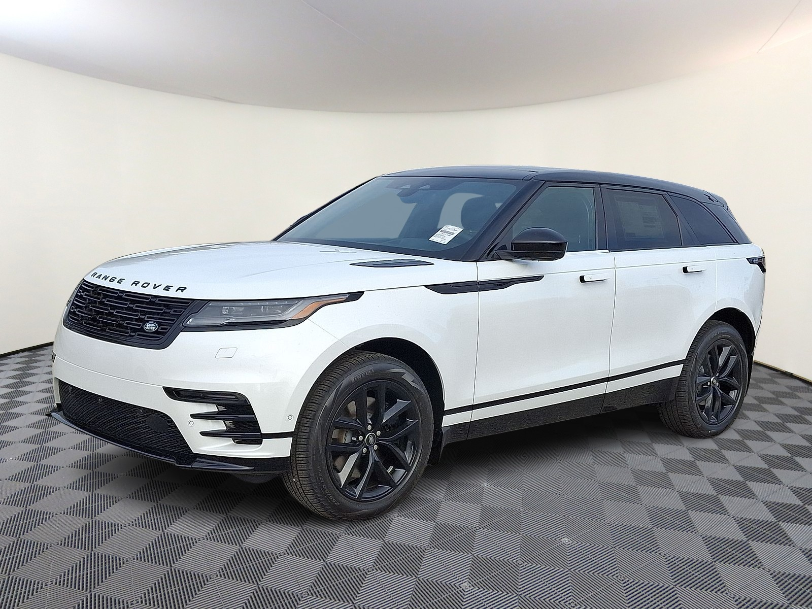 2026 Land Rover Range Rover Velar Dynamic SE's photo