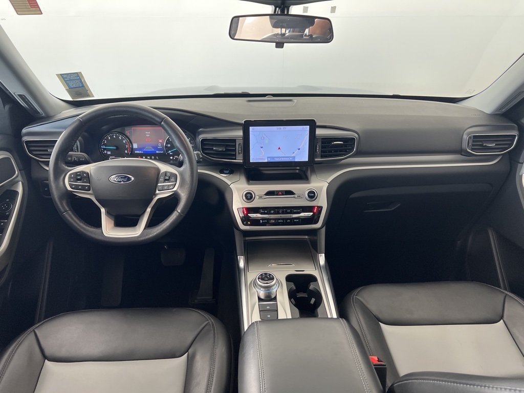 2022 Ford Explorer XLT photo 18