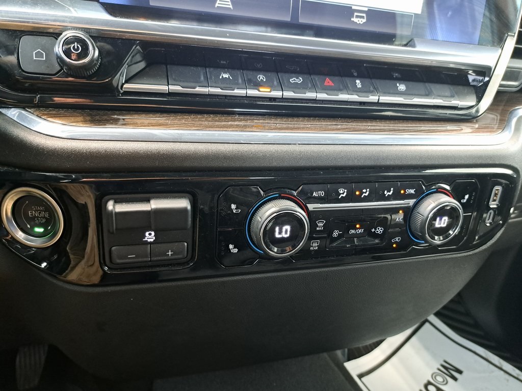 2025 Chevrolet Silverado 1500 LT photo 13