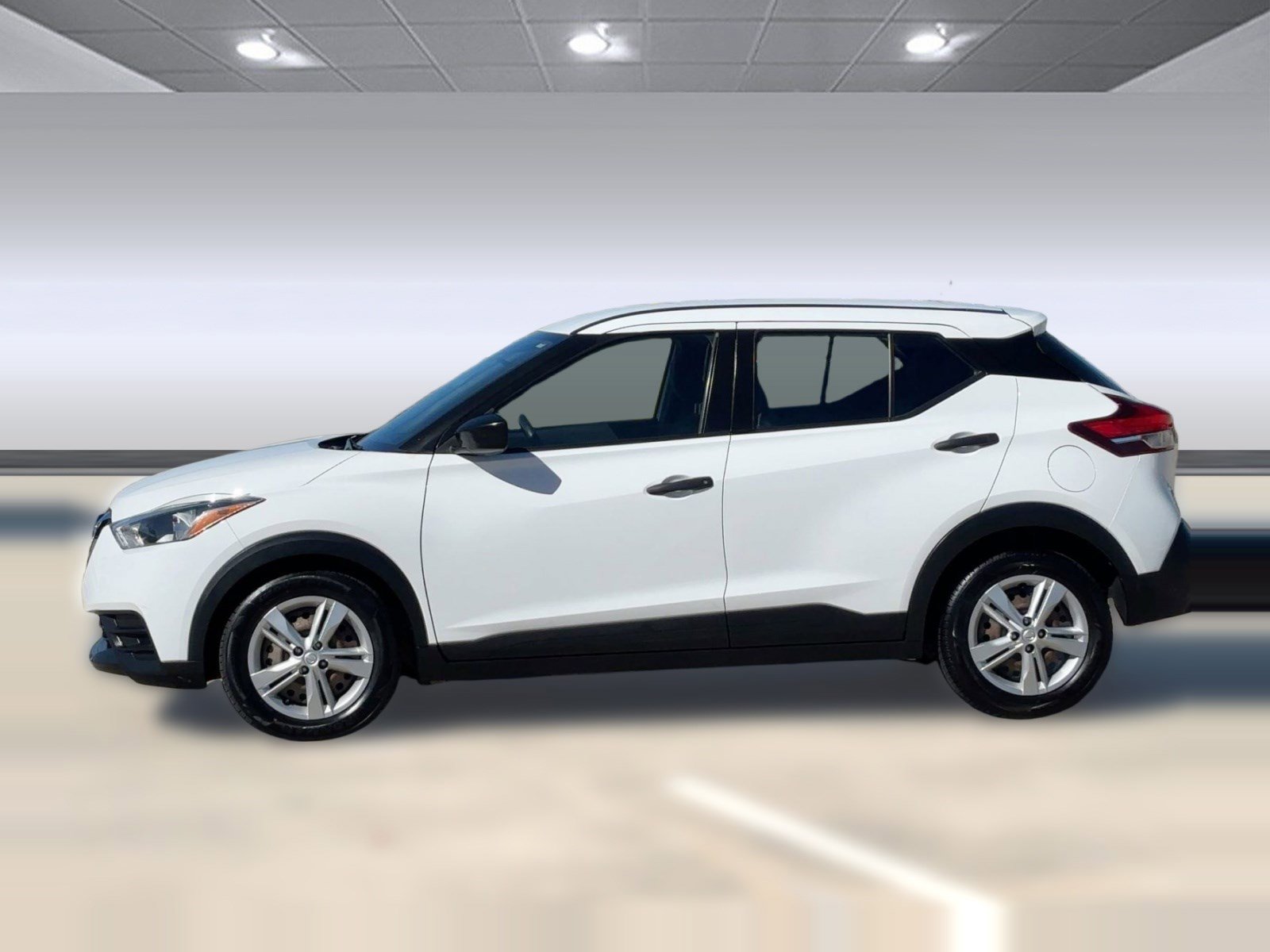 2020 Nissan Kicks S's photo