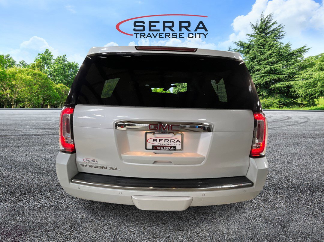2017 Gmc Yukon XL Denali photo 6
