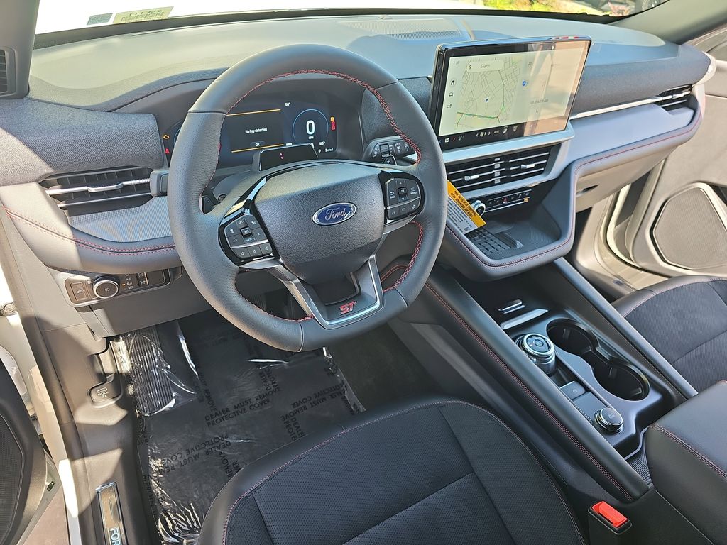 2025 Ford Explorer ST photo 15