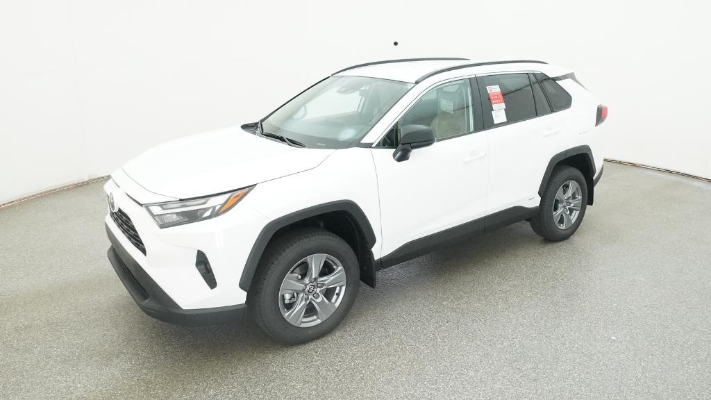 2025 Toyota RAV4 LE's photo