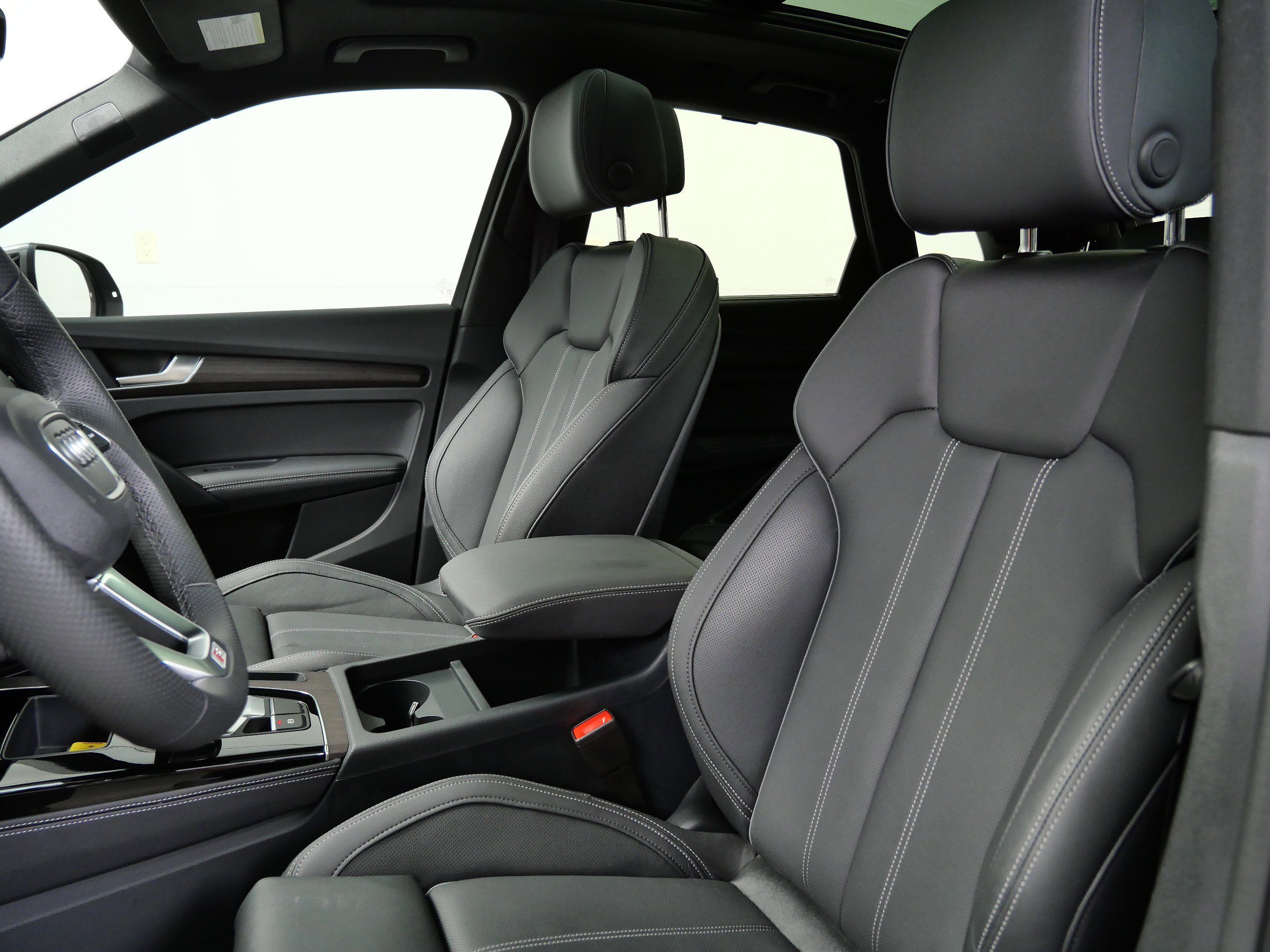 2025 Audi Q5 S line Premium Plus photo 9