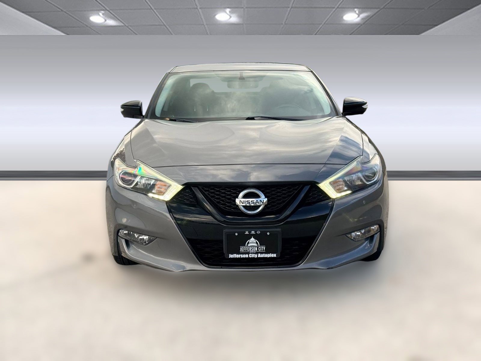 2018 Nissan Maxima SR photo 4