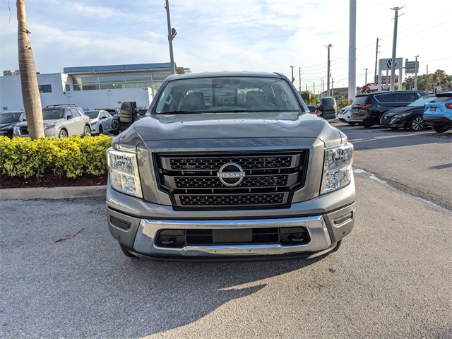 2024 Nissan Titan SV photo 6