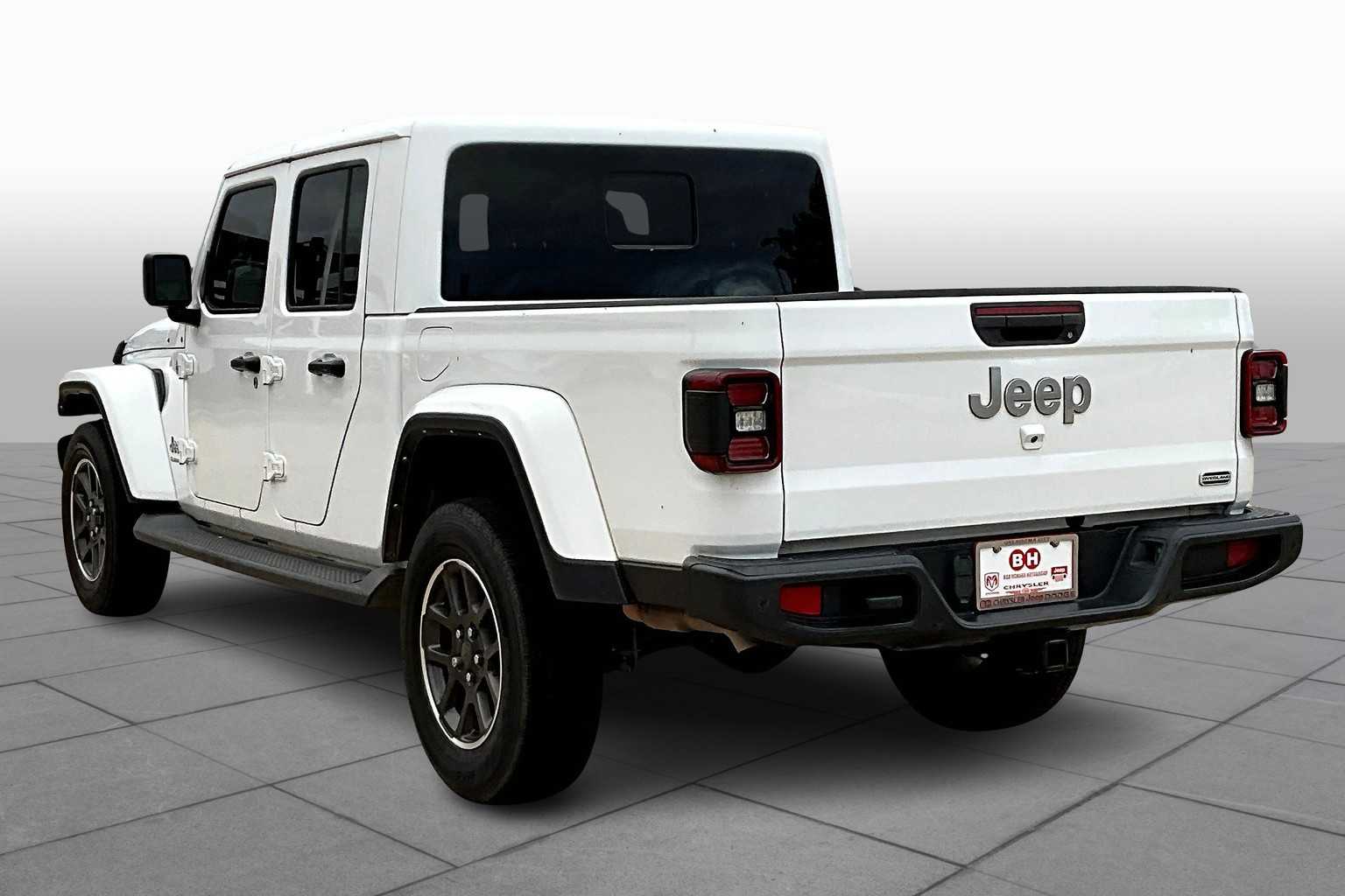 2021 Jeep Gladiator Overland photo 11